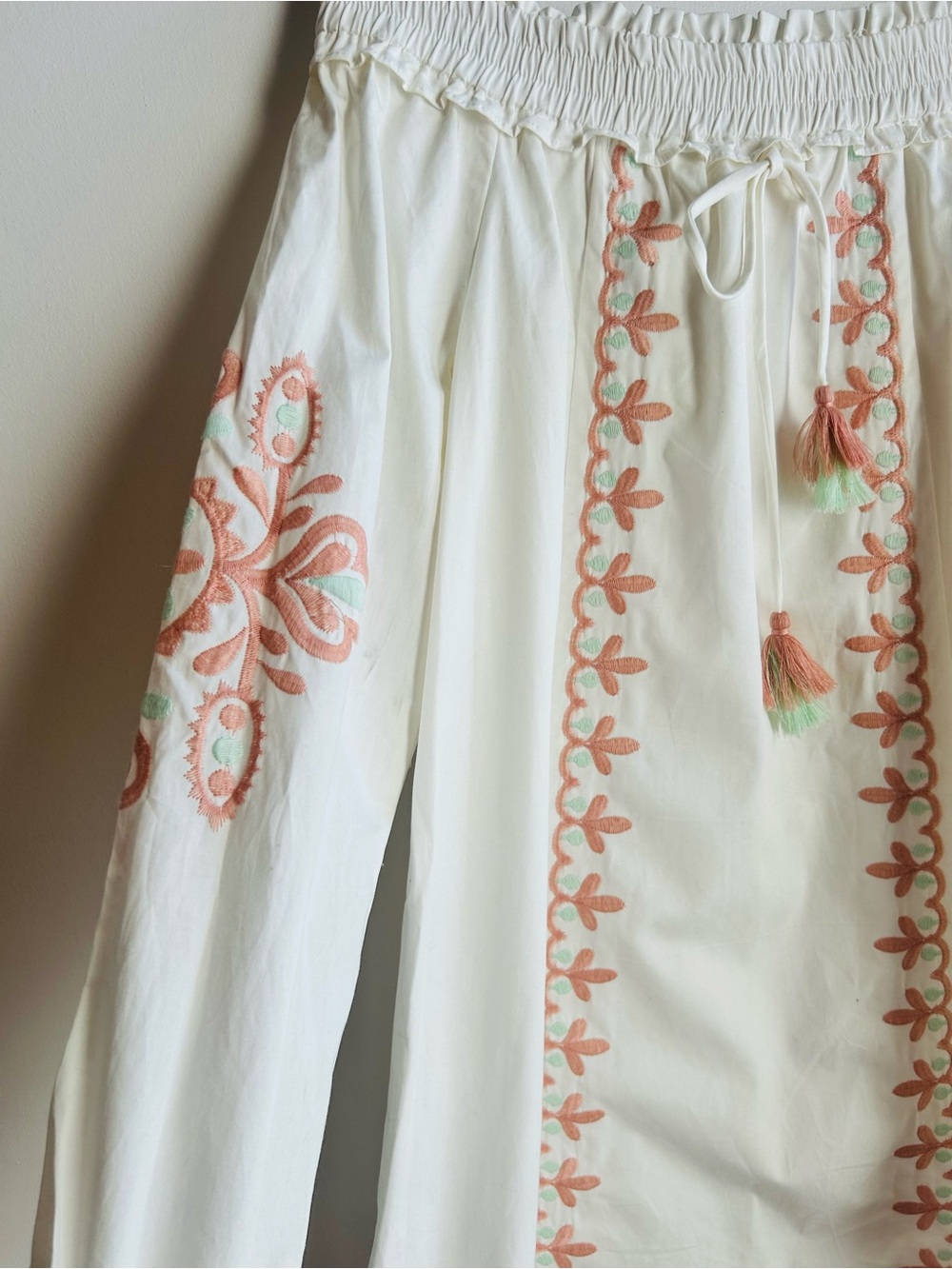 NWT Off-Shoulder Embroidered Tunic Dress - Picture 7 of 10